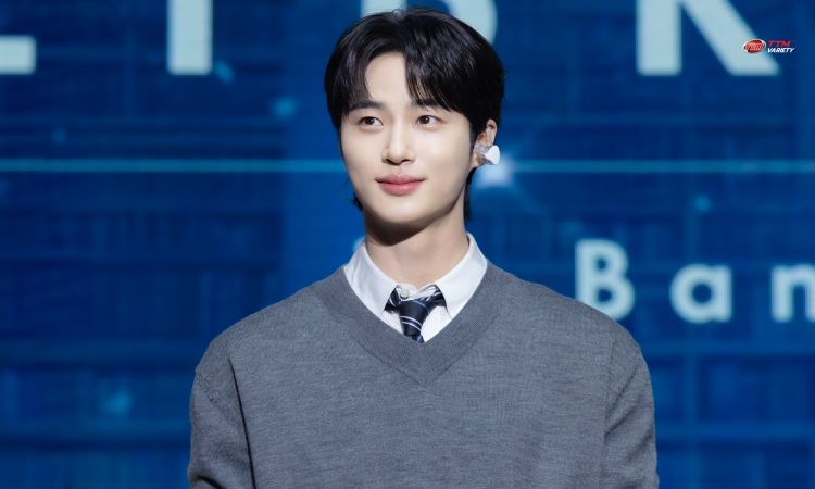 หล่อจะเดรส! ทำอูเชทงชา่วไทยใจเต้นแรง! ประมวลภาพ “บยอนอูซอก” มอบค่ำคืนแสนพิเศษในงานแฟนมีตติ้ง